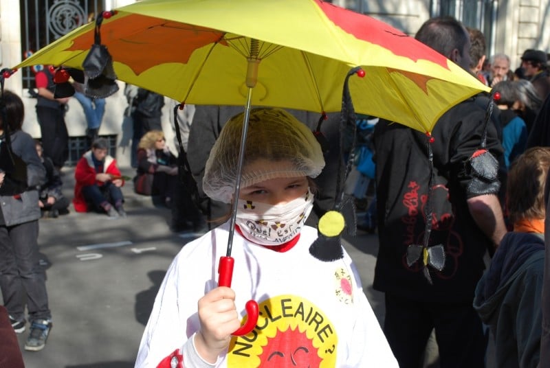 Diaporama Fukushima, réactions collatérales  - Une manifestation organisée par le réseau "Sortir du nucléaire" | Photo Charles Vandame