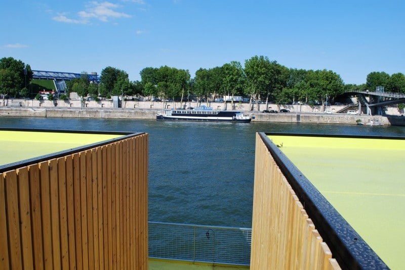 Diaporama Petit Bain se dévoile - Après quelques marches, une vue sur la Seine... | Photo Anthony Renaud