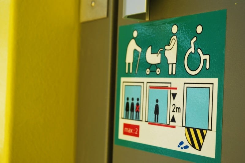 Diaporama Petit Bain se dévoile - aux les personnes à mobilité réduite. | Photo Anthony Renaud