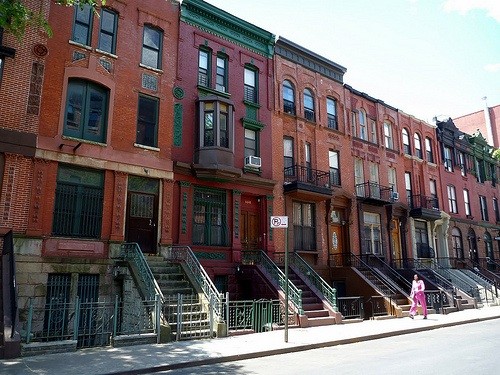 Les brownstones, maisons typiques d'Harlem | FlickR_CC_b00nj