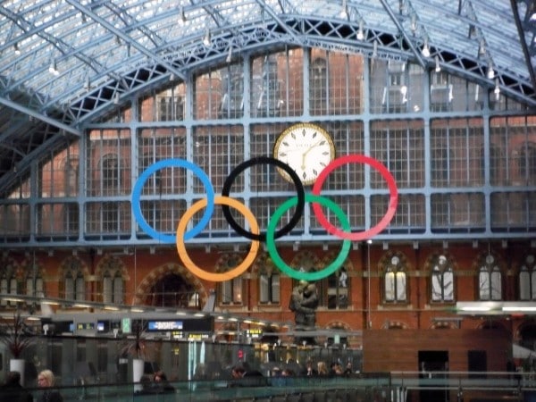 La gare St Pancras aux couleurs des JO. l Flickr - CC - Thom Mck