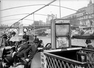 Sur la péniche | Photo DR