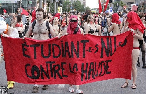 Des étudiants dans la chaleur de l'été. | FlickR_CC_[RR]