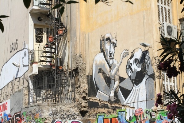 Les graffiti couvrent les murs du quartier | Photo Audrey Minart