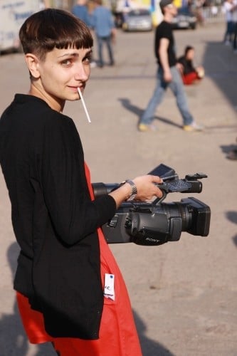 Estelle Beauvais et un clope | Photo DR