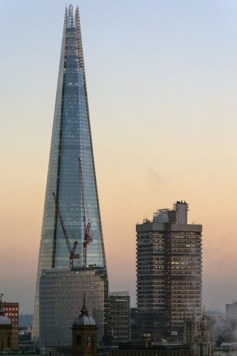 La tour Shard culmine à 310 mètres dans le ciel londonien. l RPBW - Lumberkack