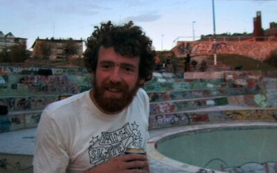 "Danger Dave", un skateur en roue libre