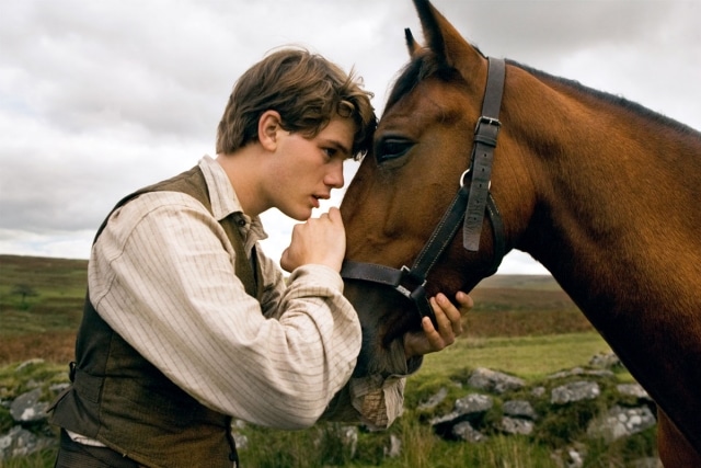 Un cheval, un taureau, deux hommes