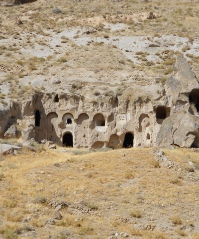 Le 9-3 dans les églises rupestres de Turquie