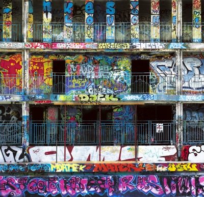 Molitor, piscine chérie du graffiti