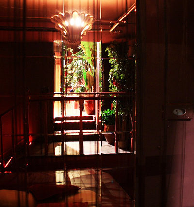 L’ancienne porcelainerie parisienne devenue club échangiste