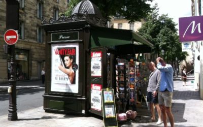 Un objet à Paris : le kiosque à journaux