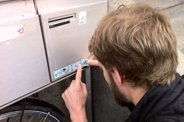 « Un tabouret à vous prêter ? Oui, bien sûr ! »