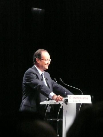 Hollande marque sa différence