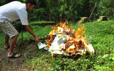 Pour la Fête des Morts, les Chinois brûlent des iPad…