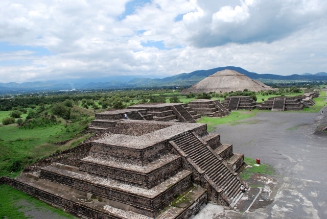 Teotihuacán libère 33 sépultures humaines