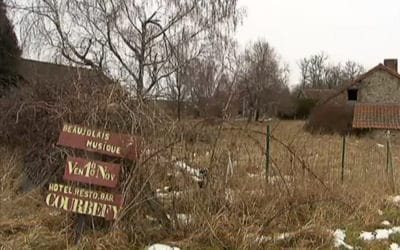 A vendre, hameau abandonné, triste état