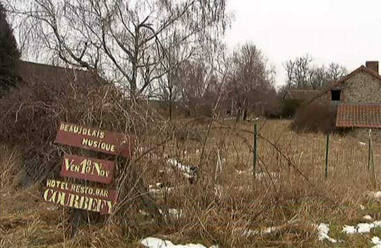 A vendre, hameau abandonné, triste état