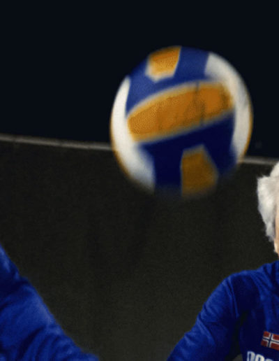 "Les Optimistes", les seniors montent au filet