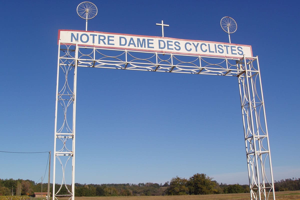 Armstrong exclu aussi de Notre-Dame-des-Cyclistes