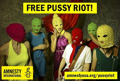 Mobilisation mondiale pour les Pussy Riot