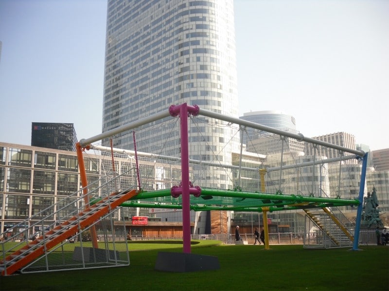 Diaporama Mobilier urbain et expérimentations - Un trampoline ? Non, un hamac géant, pouvant accueillir une trentaine de personnes à la fois ! | Photo M. Desgré