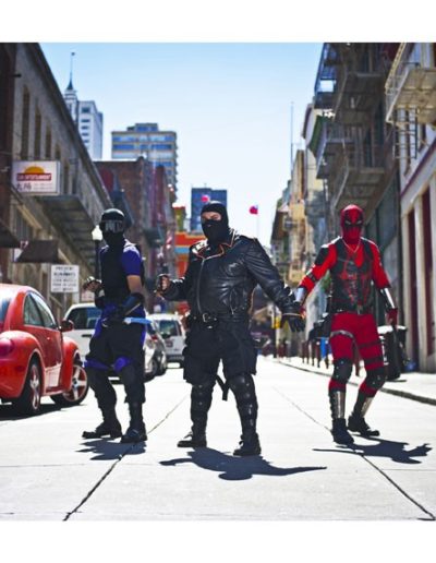 Diaporama Les "real life super heroes" et le photographe  - Pacific Protectorate | Photo Pierre-Elie de Pibrac