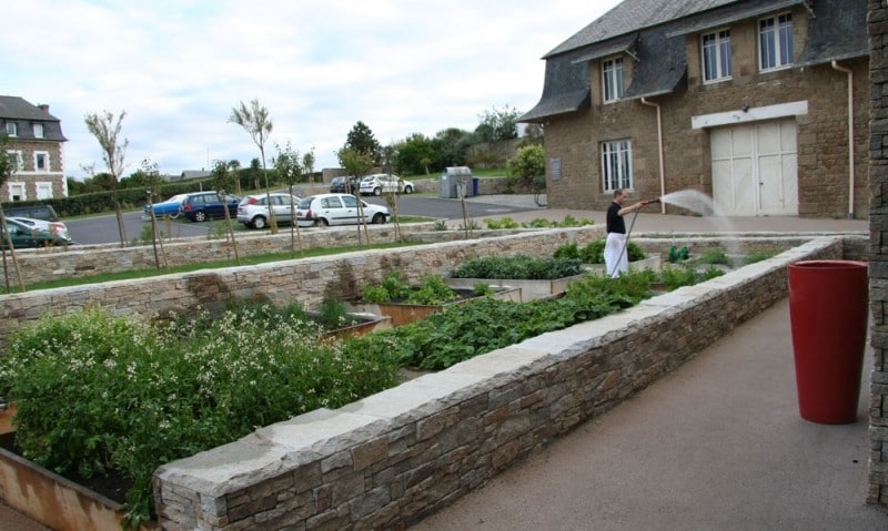 Diaporama Le Bénétin, ancré sur son rocher ! - La pluie commencerait-elle à manquer ? | Photo Amélie Roux