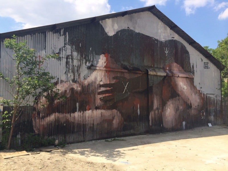 Diaporama Le street art prend le fort d'Aubervilliers  - Borondo | Photo Charles Vandame 