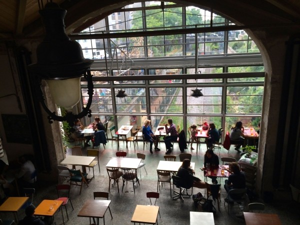 Diaporama La Recyclerie réveille la porte de Clignancourt - Vue de la mezzanine. | Photo Dorothée Duchemin 