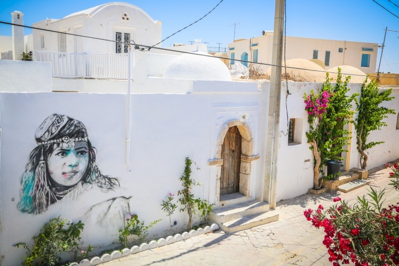 Diaporama Le street art sous le soleil de Djerba  - Dabro. | ©Aline Deschamps. Galerie Itinerrance 