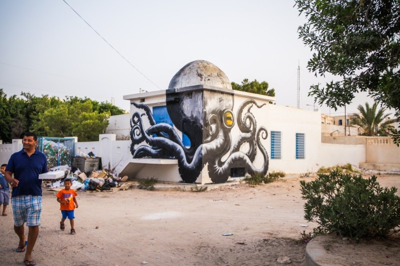 Diaporama Le street art sous le soleil de Djerba  - Roa. | ©Aline Deschamps. Galerie Itinerrance 