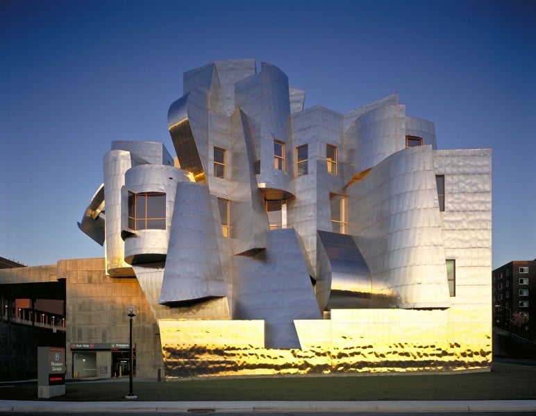 Diaporama Les courbes de Frank Gehry s'installent à Paris - Frank Gehry, Frederick R Weisman Art and Teaching Museum, États-Unis (2011) / © Don F Wong