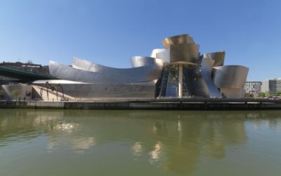 Diaporama Les courbes de Frank Gehry s'installent à Paris - Frank Gehry - Musee Guggenheim, Espagne (1997) / © Philippe Migeat - Centre Pompidou