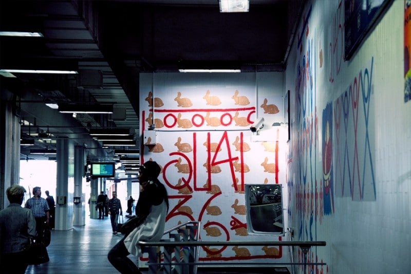 Diaporama Le street art envahit les halls de gares de la SNCF - La fresque voie 36, SP38 | Bojan Krtolica