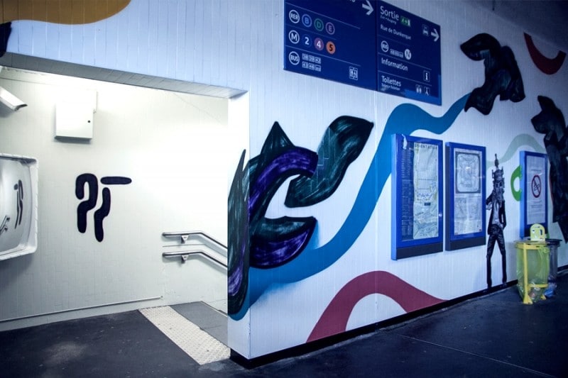 Diaporama Le street art envahit les halls de gares de la SNCF - La fresque voie 36 | Bojan Krtolica