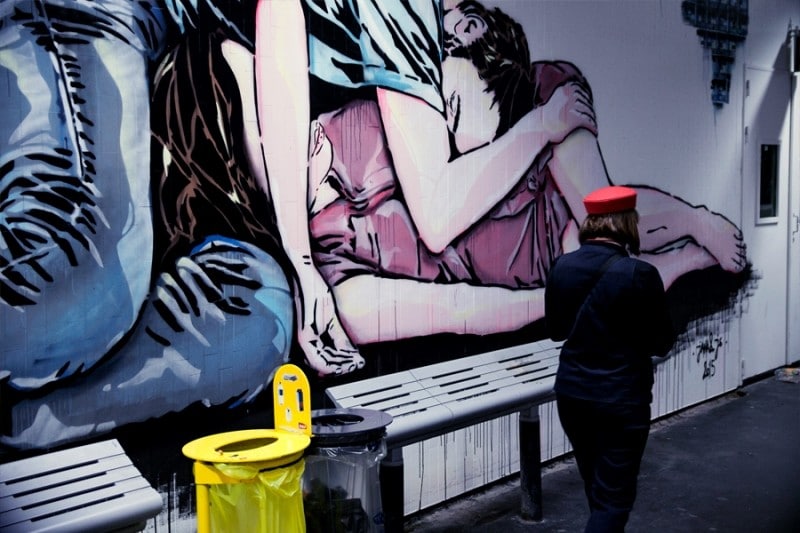 Diaporama Le street art envahit les halls de gares de la SNCF - La fresque voie 36 | Bojan Krtolica
