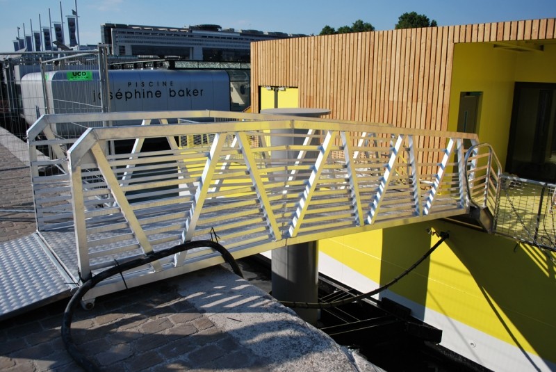 Diaporama Petit Bain se dévoile - Le quai de la Gare est un vrai prolongement de Petit Bain. | Photo Anthony Renaud