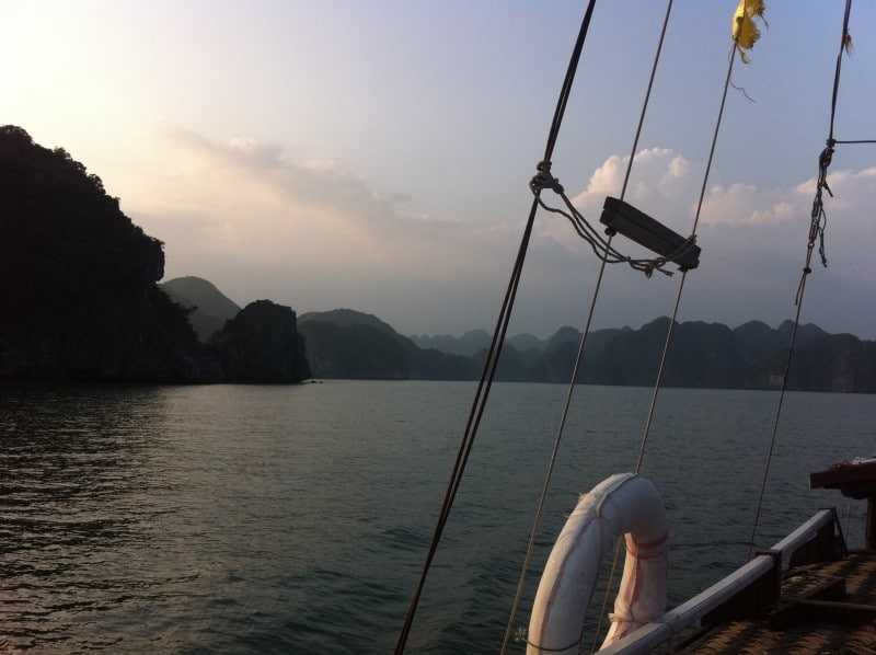 Diaporama Baie d’Ha Long et villages flottants - Mystique baie d'Ha Long! l Amélie Roux