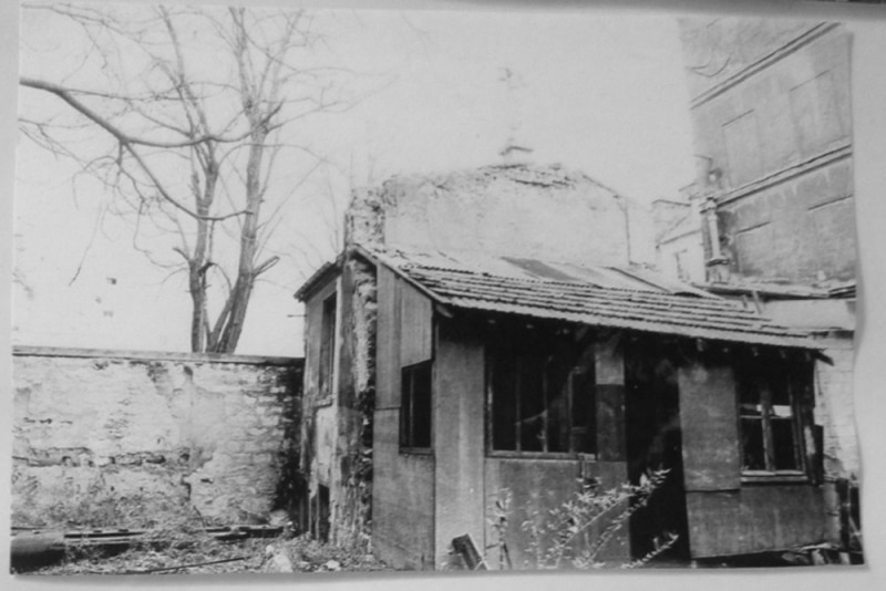 Diaporama Vivre ensemble chacun chez soi ? - une cabane au fond de la parcelle | Photo Philippe Mollon Deschamps