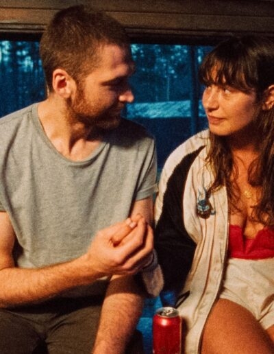 « Slow », l&rsquo;une couche, l&rsquo;autre pas